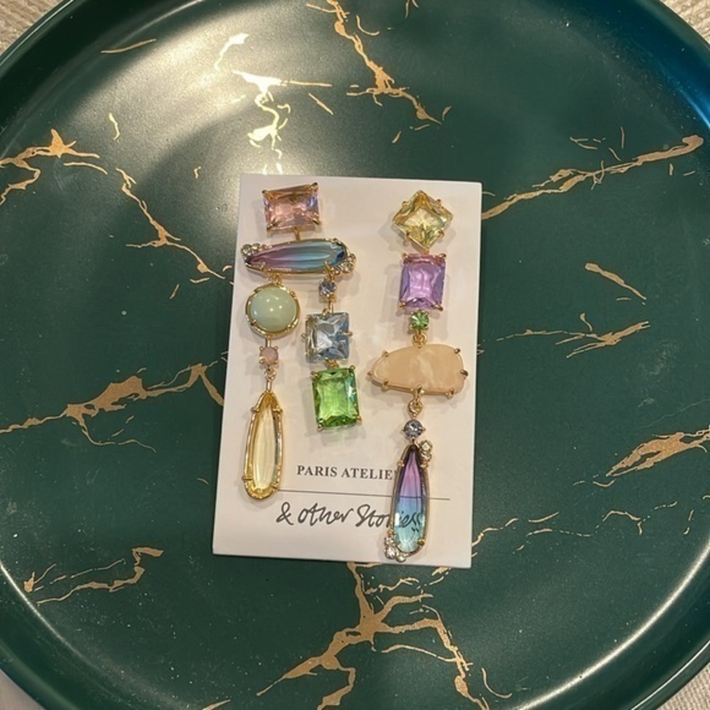 &Other Stories Rainbow Rhinestone Earrings Purple